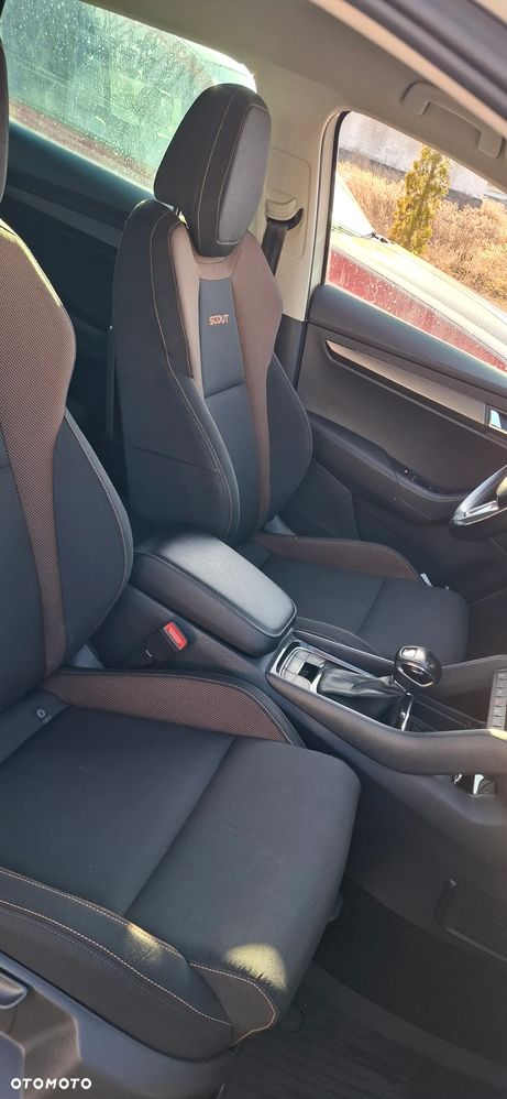 Skoda Karoq 2.0 TDI SCR 4x4 Scout DSG - 8