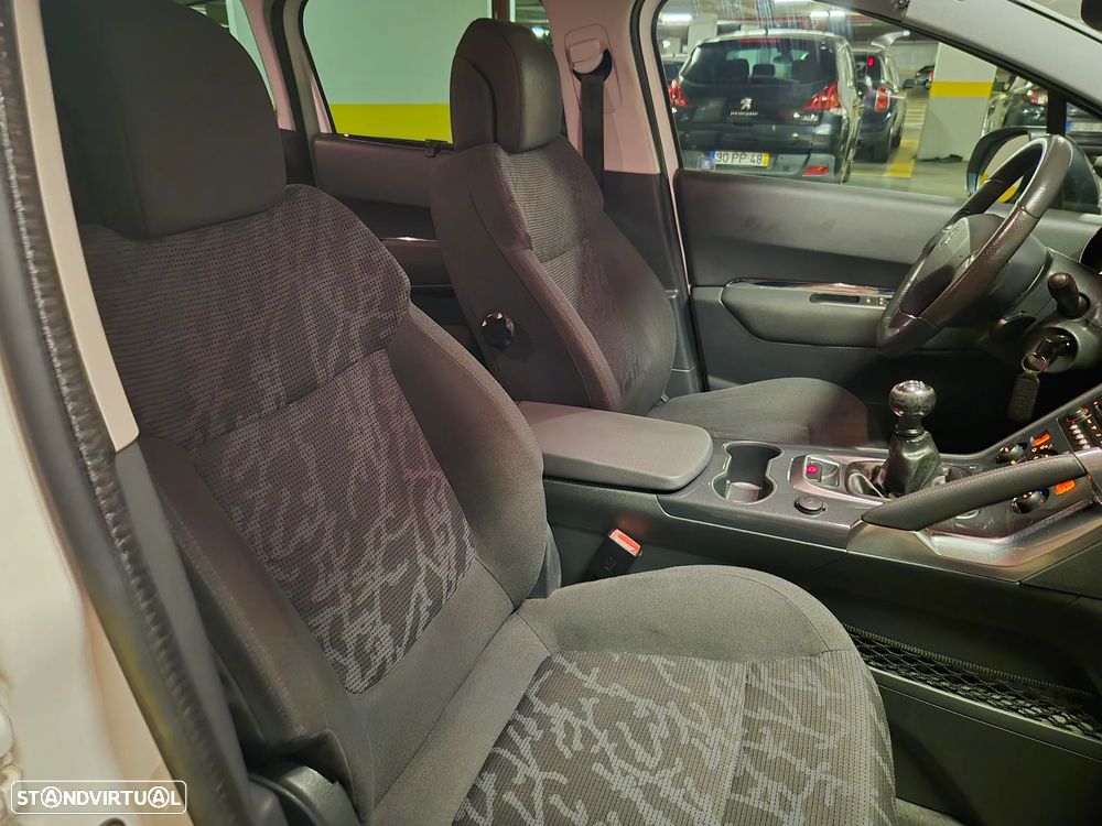 Peugeot 3008 1.6 HDi Style - 40