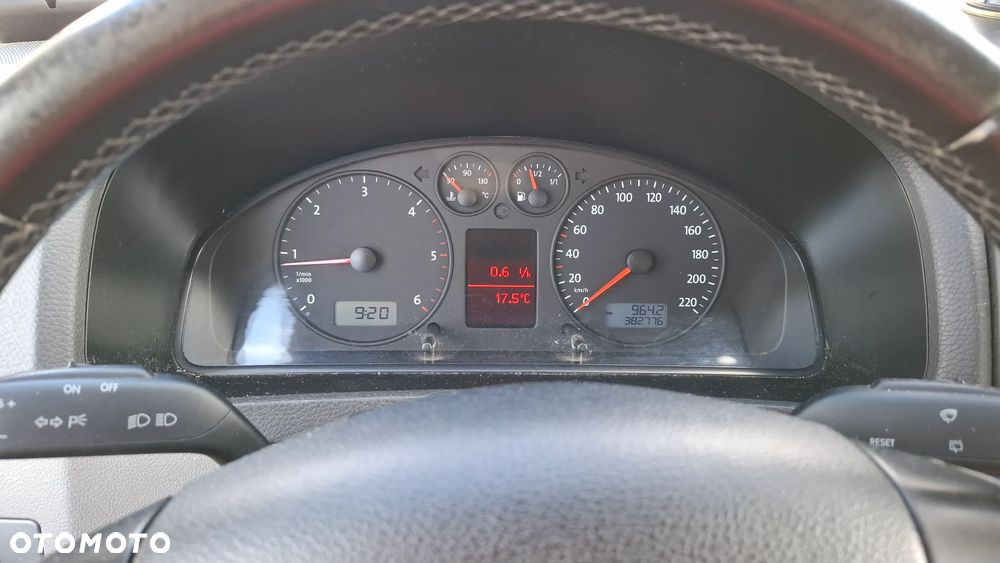 Volkswagen Multivan - 23