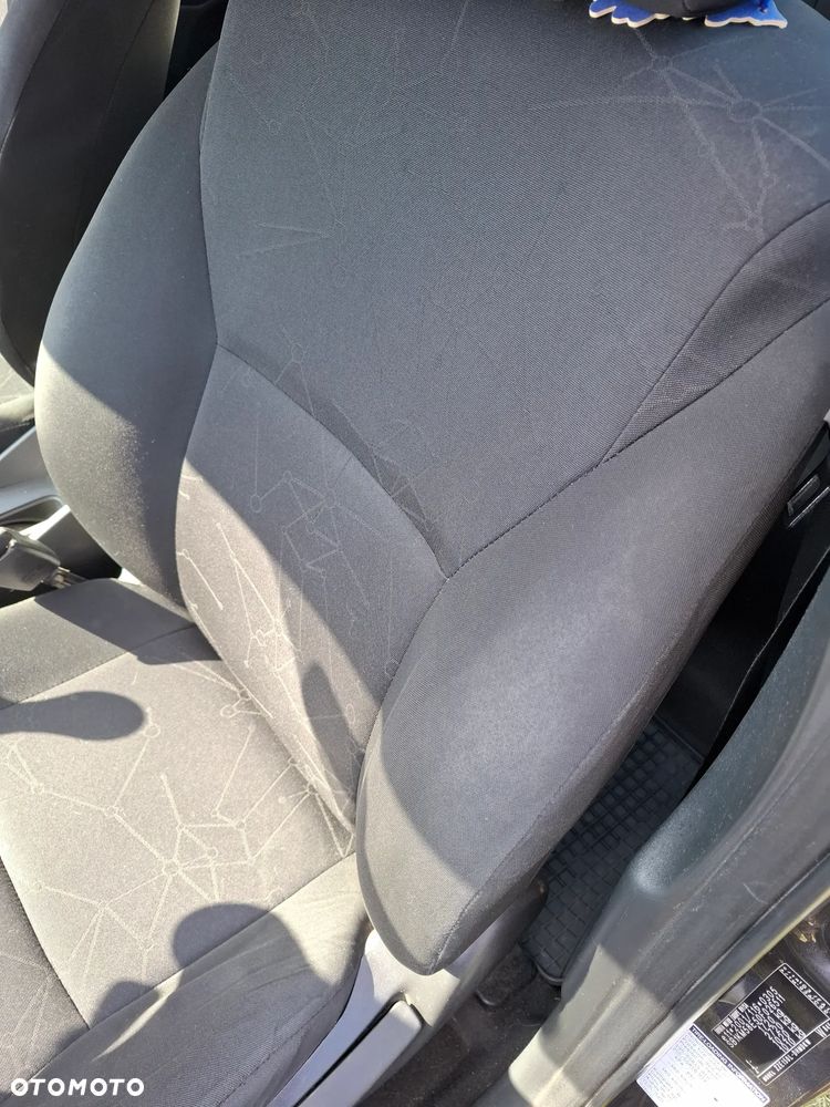 Toyota Auris 1.4 VVT-i Luna - 7