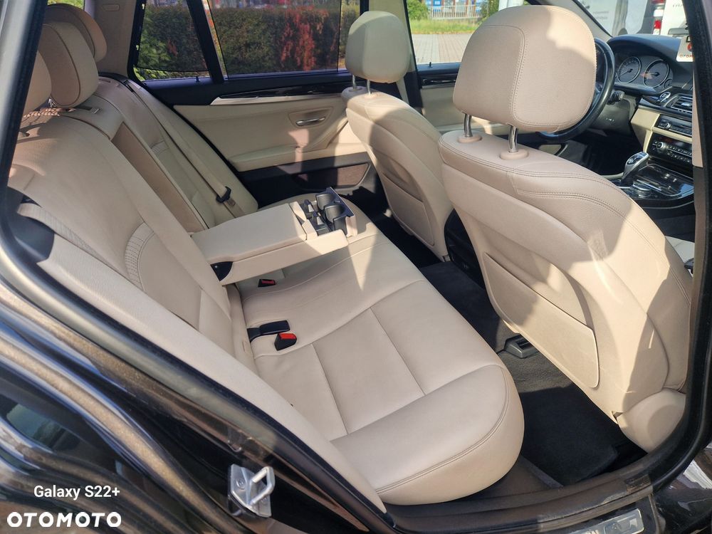 BMW Seria 5 535d xDrive Sport-Aut Luxury Line - 14