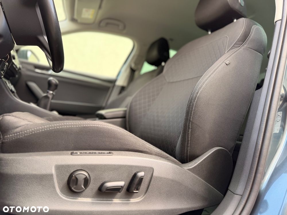 Skoda Superb 2.0 TDI Premium Edition - 34