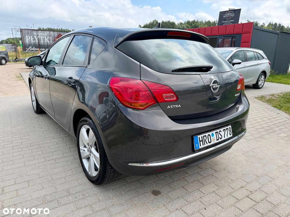 Opel Astra 1.4 ecoFLEX - 4