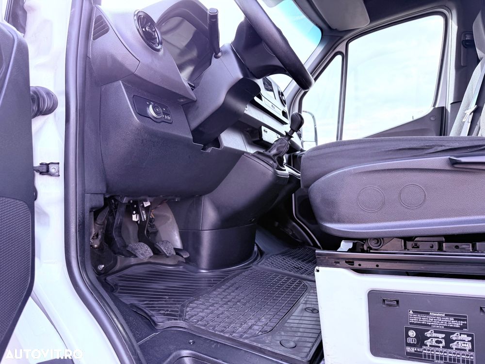 Mercedes-Benz Sprinter (BlueTec) 906.233 BlueEFFICIENCY - 36