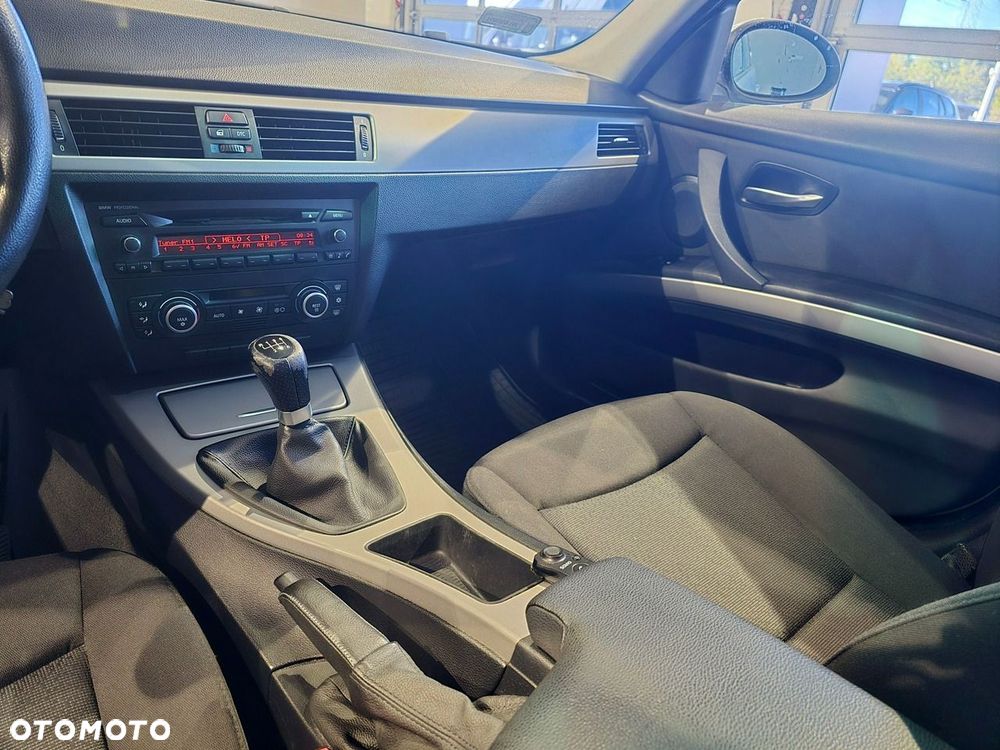 BMW Seria 3 - 21