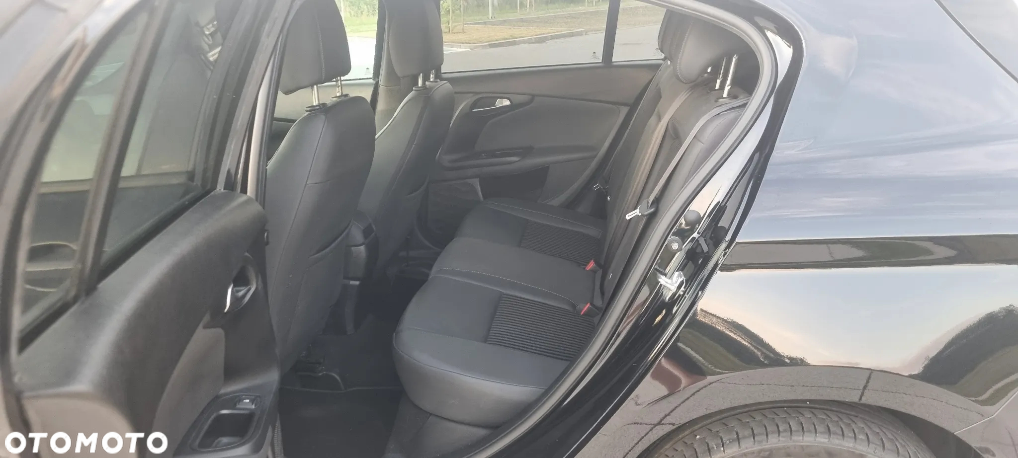 Fiat Tipo 1.4 T-Jet 16v Sport - 12