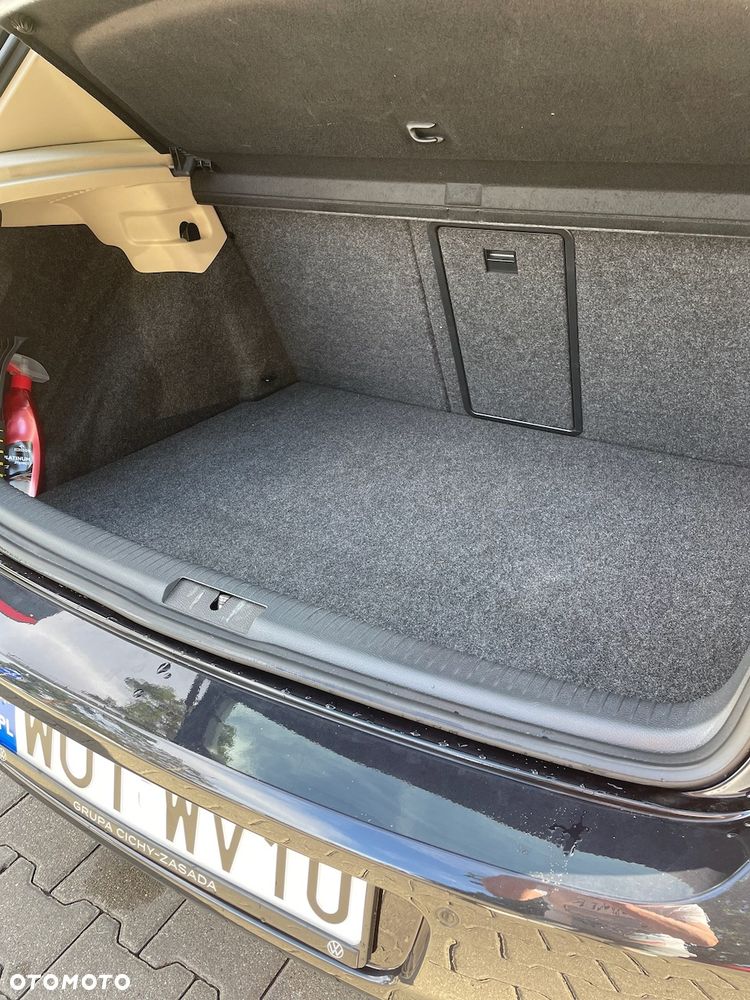 Volkswagen Golf - 17