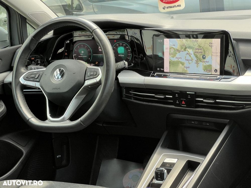 Volkswagen Golf 1.0 eTSI DSG MHEV Life - 9