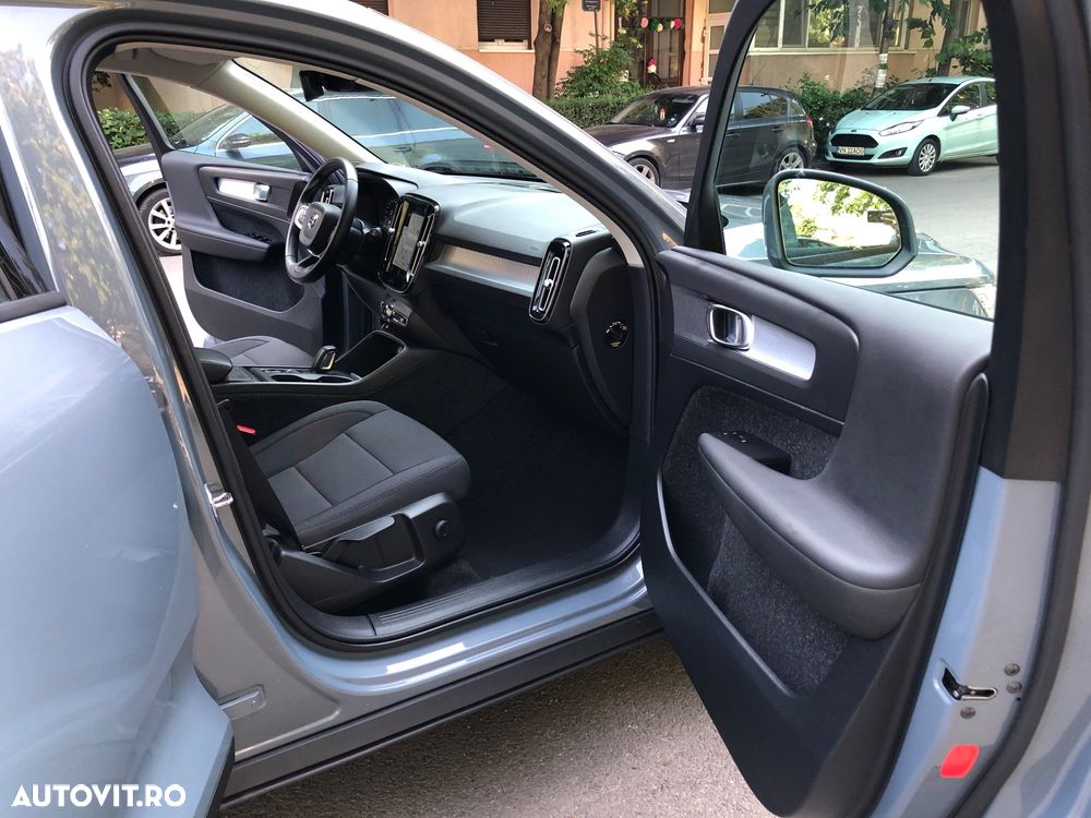 Volvo XC 40 T2 Momentum Pro - 40