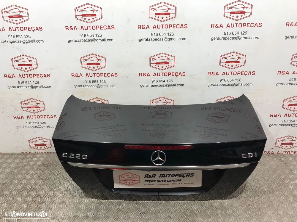 Tampa Porta de Mala Mercedes Benz E-class W211 Original - 2