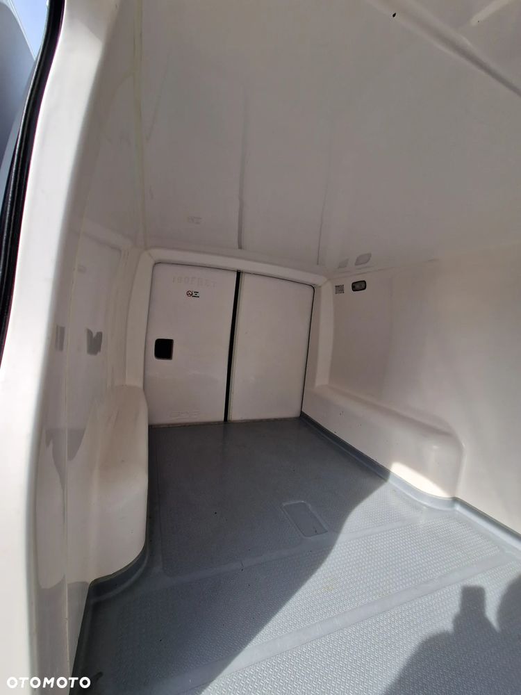 Mercedes-Benz VITO 114 CDI  4X4 LONG THERMO KING B-100 MAX - 17