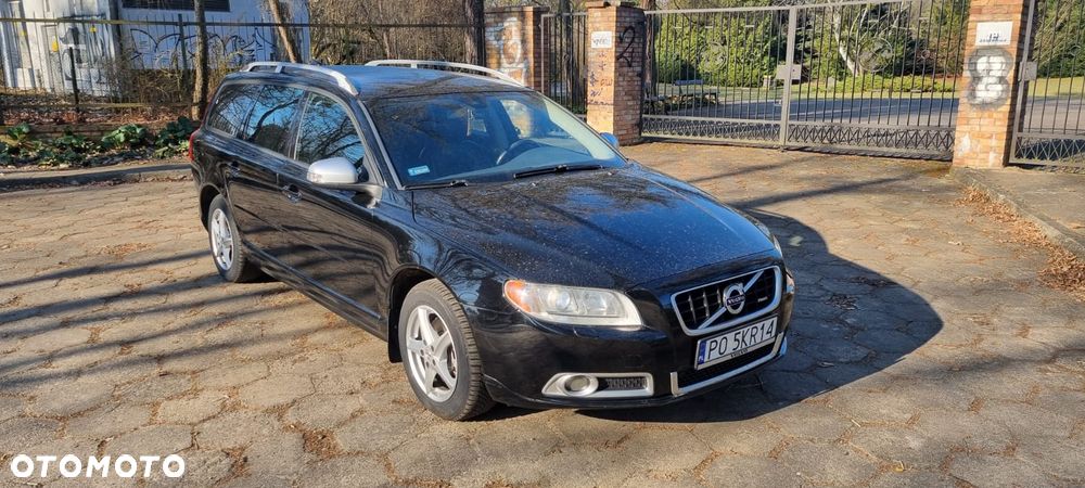 Volvo V70 2.4D Summum - 1