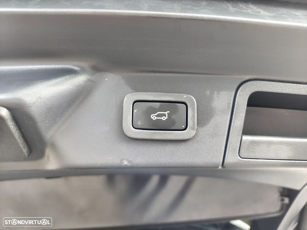 Land Rover Range Rover Velar 2.0 R-Dynamic SE - 19