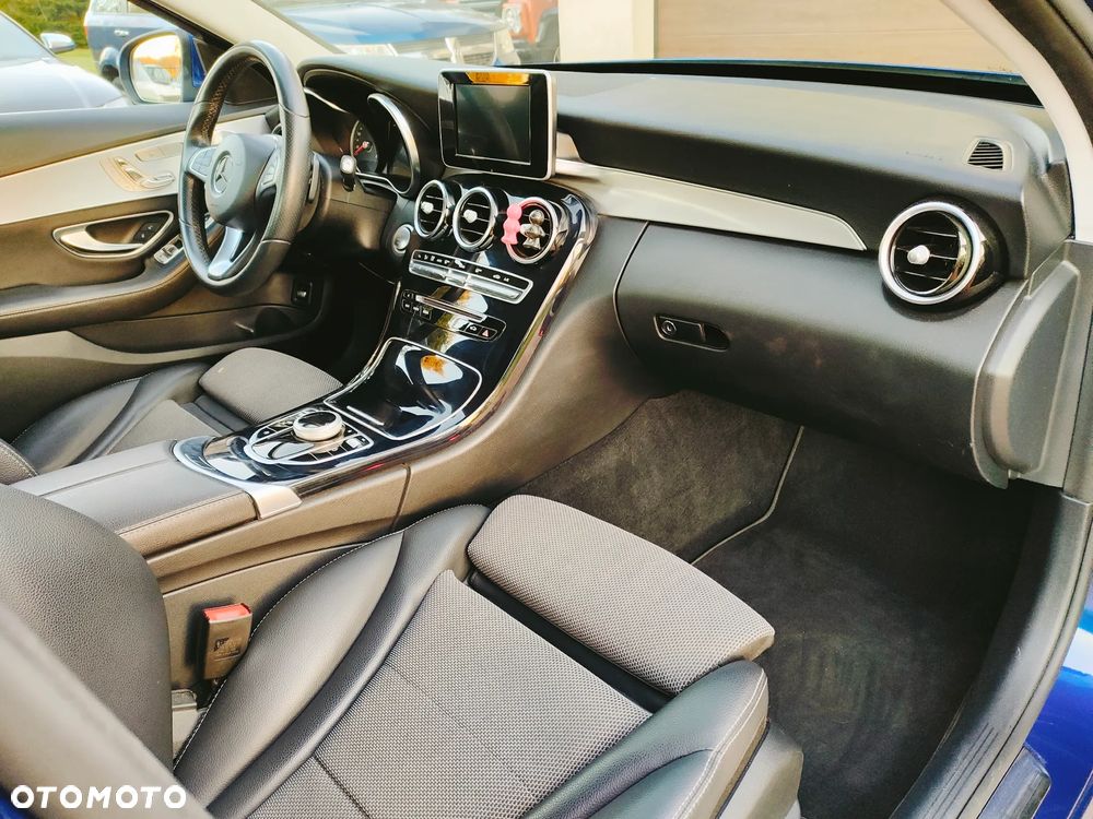 Mercedes-Benz Klasa C 180 (BlueTEC) d 7G-TRONIC - 22