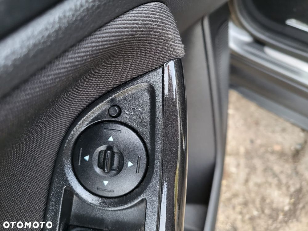 Ford Focus 1.0 EcoBoost STart-Stopp-System TITANIUM - 14