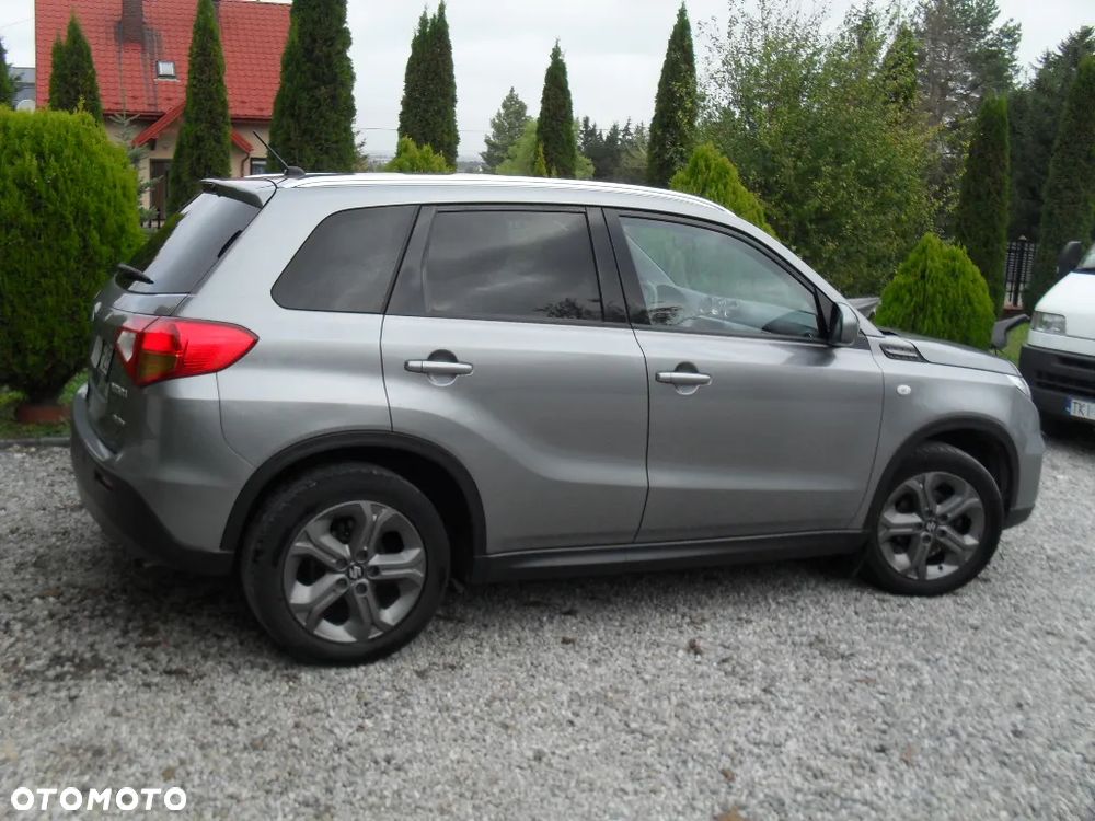 Suzuki Vitara 1.6 Comfort 4WD - 29