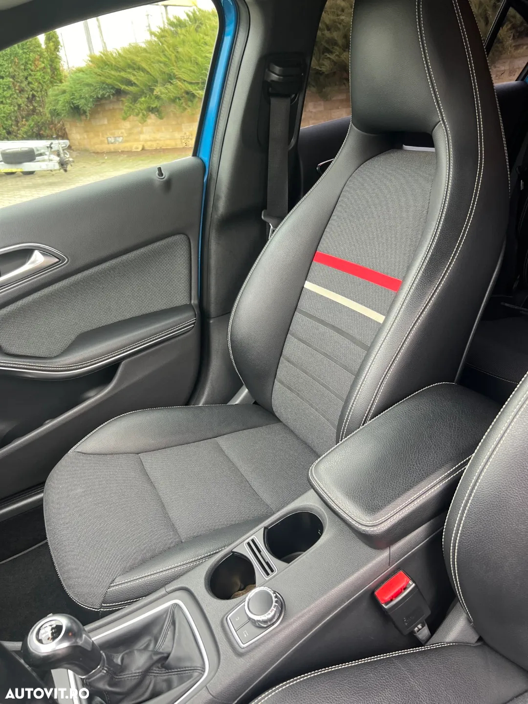 Mercedes-Benz A 180 - 12