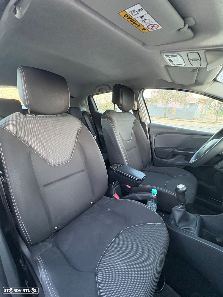 Renault Clio 1.5 dCi Limited - 13