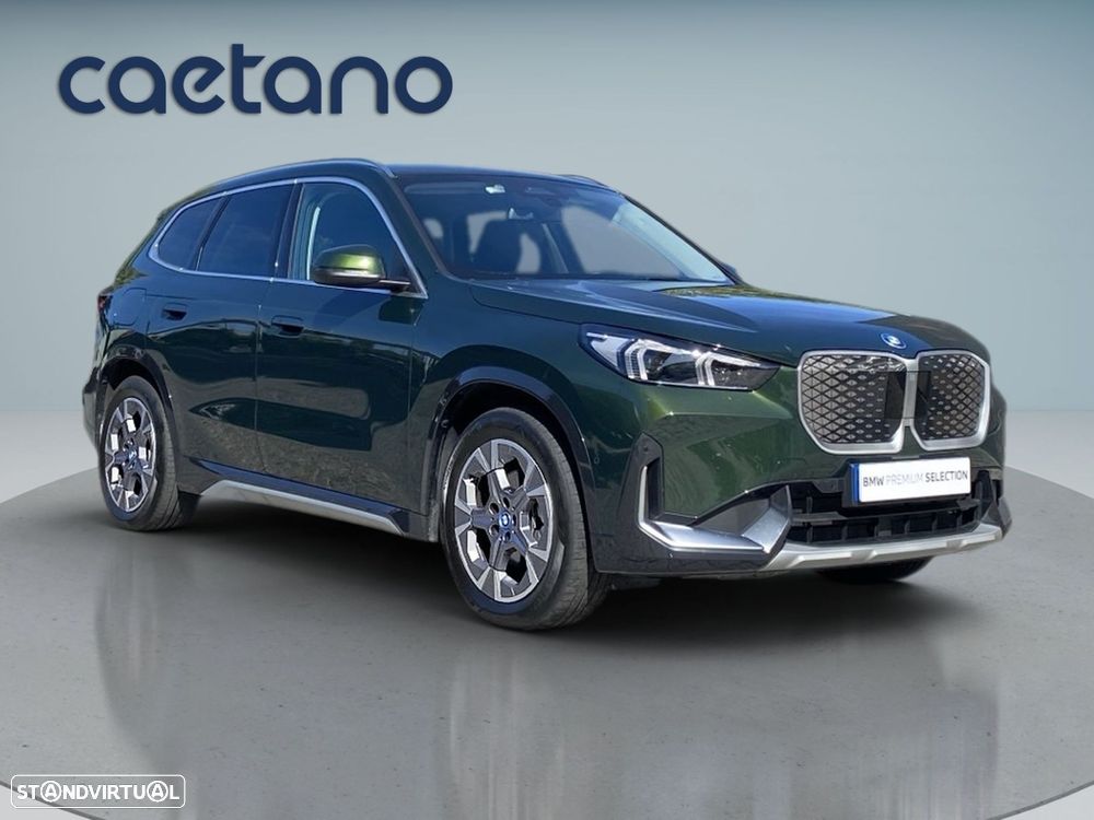 BMW iX1 eDrive20 xLine - 24