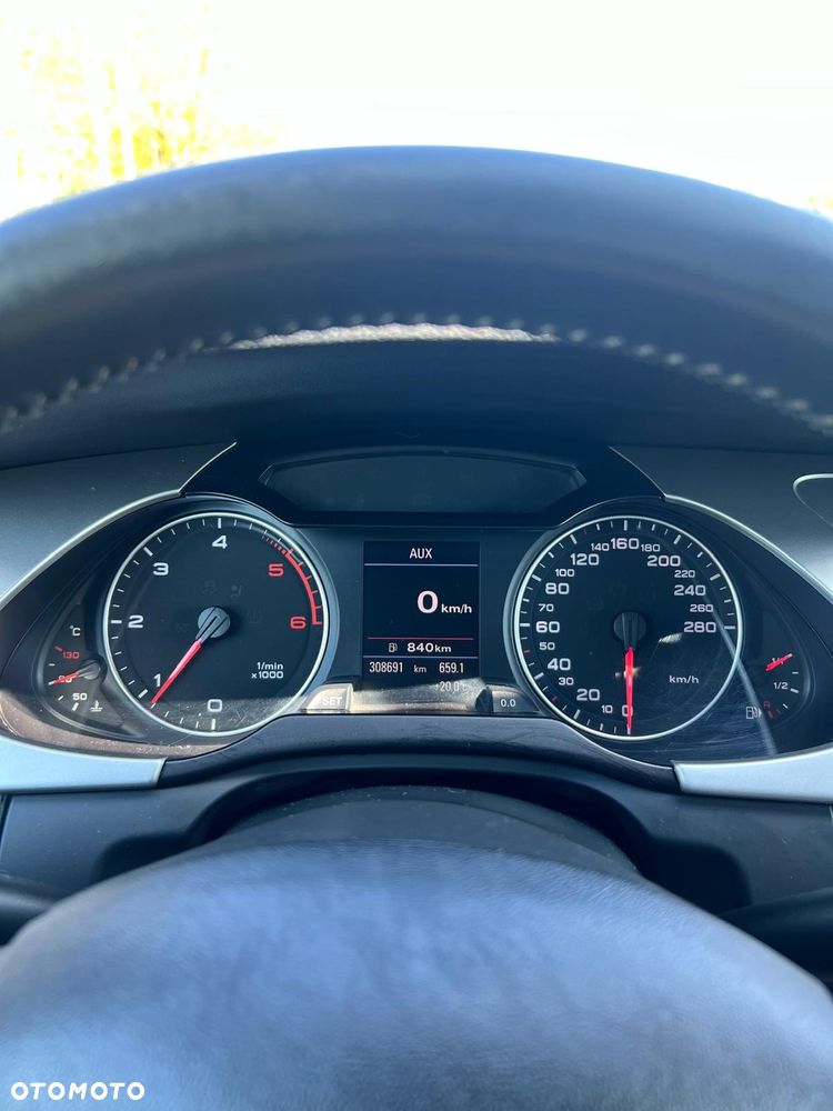 Audi A4 Avant 2.0 TDI - 9