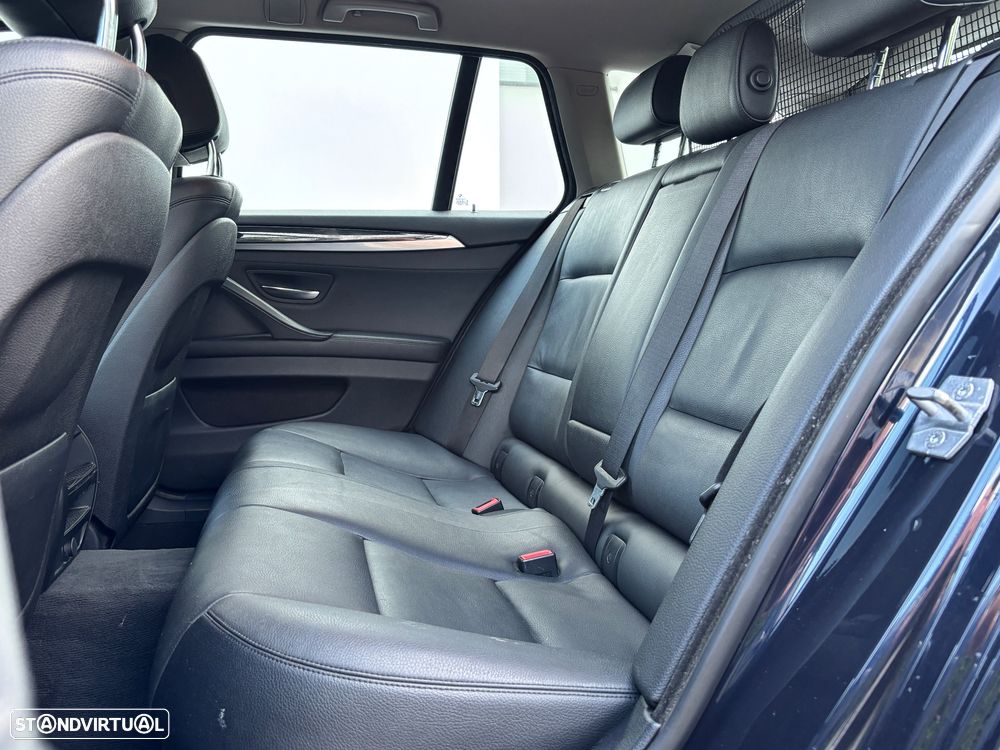 BMW 520 d Auto - 23