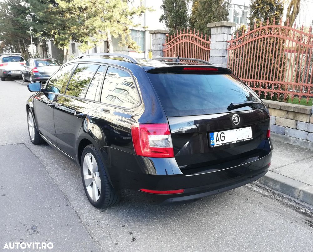 Skoda Octavia Combi Diesel 2.0 TDI Ambition - 3