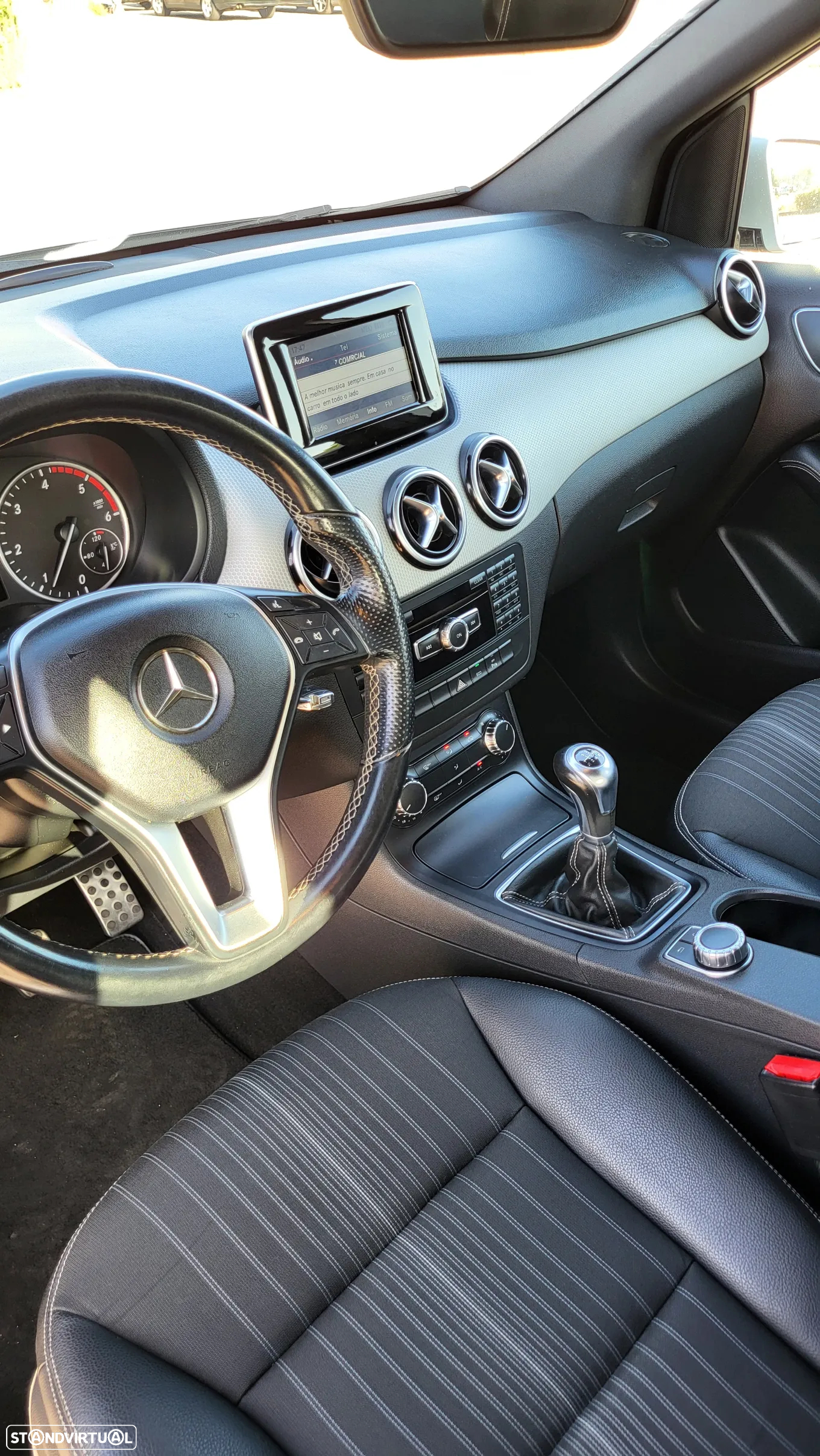 Mercedes-Benz B 180 - 8