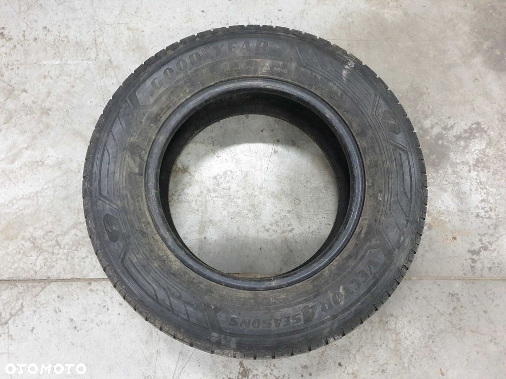 1szt. 235/65/16C  Goodyear Vector4Season Cargo 5,5mm 2021r [ 12660 ] - 2