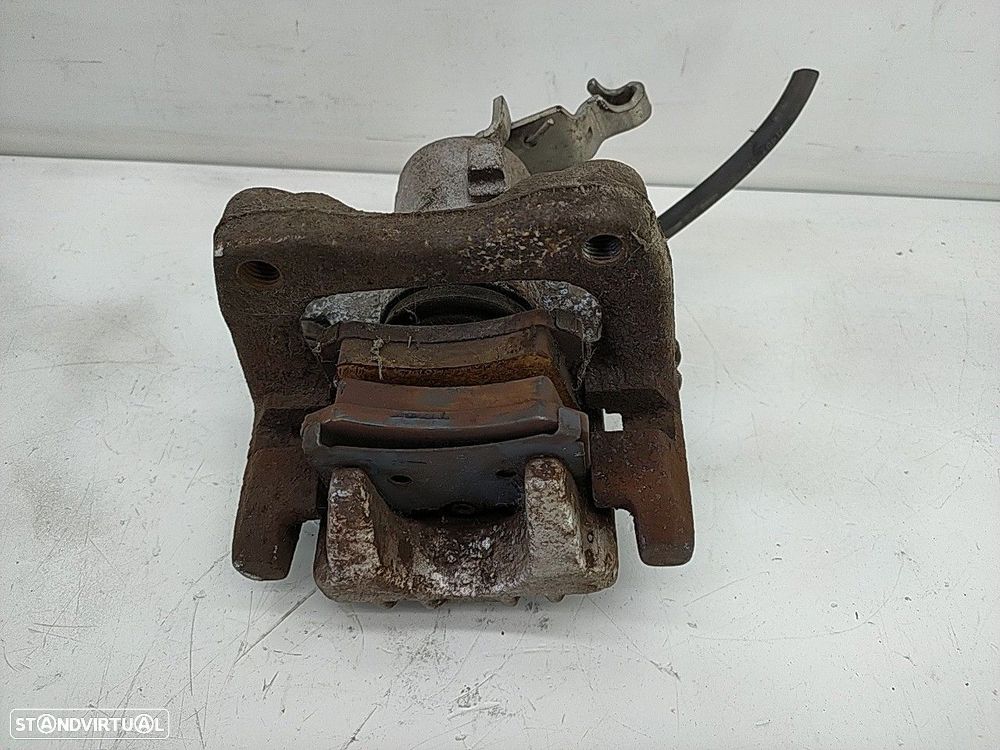 Pinça Tras Direita Seat Leon (1P1) - 3