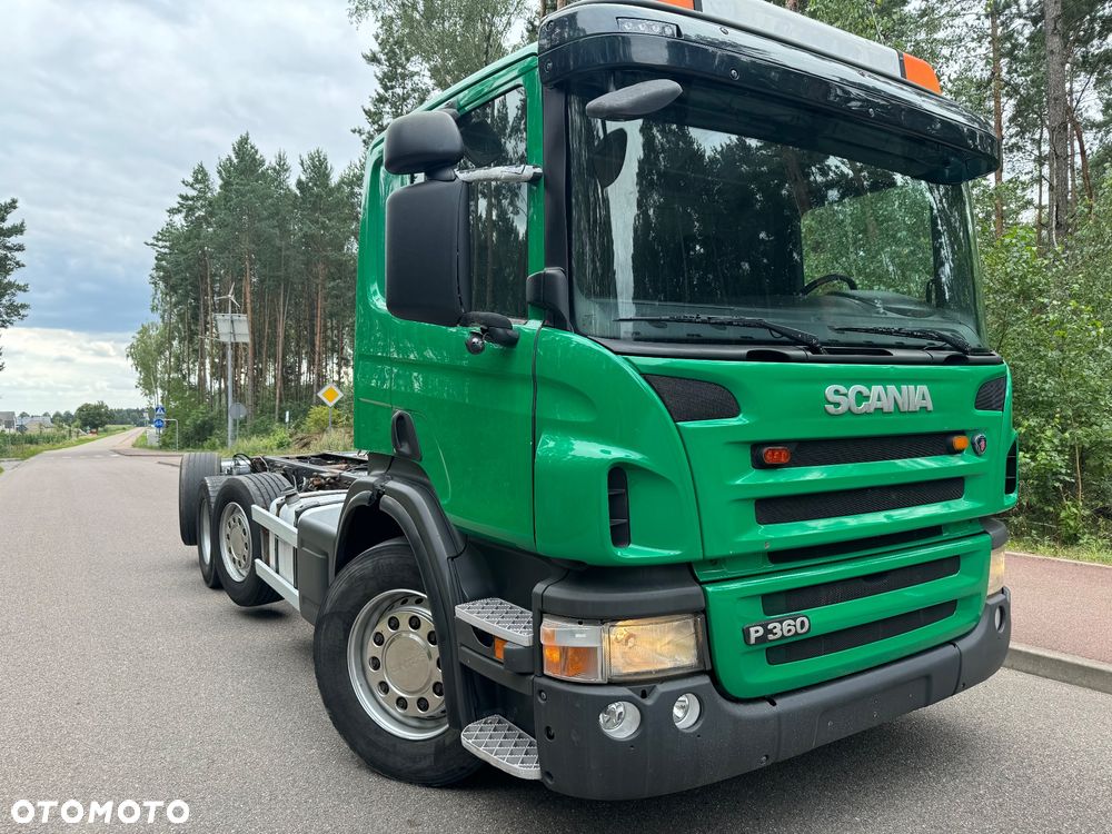 Scania P360 8X2 - 4