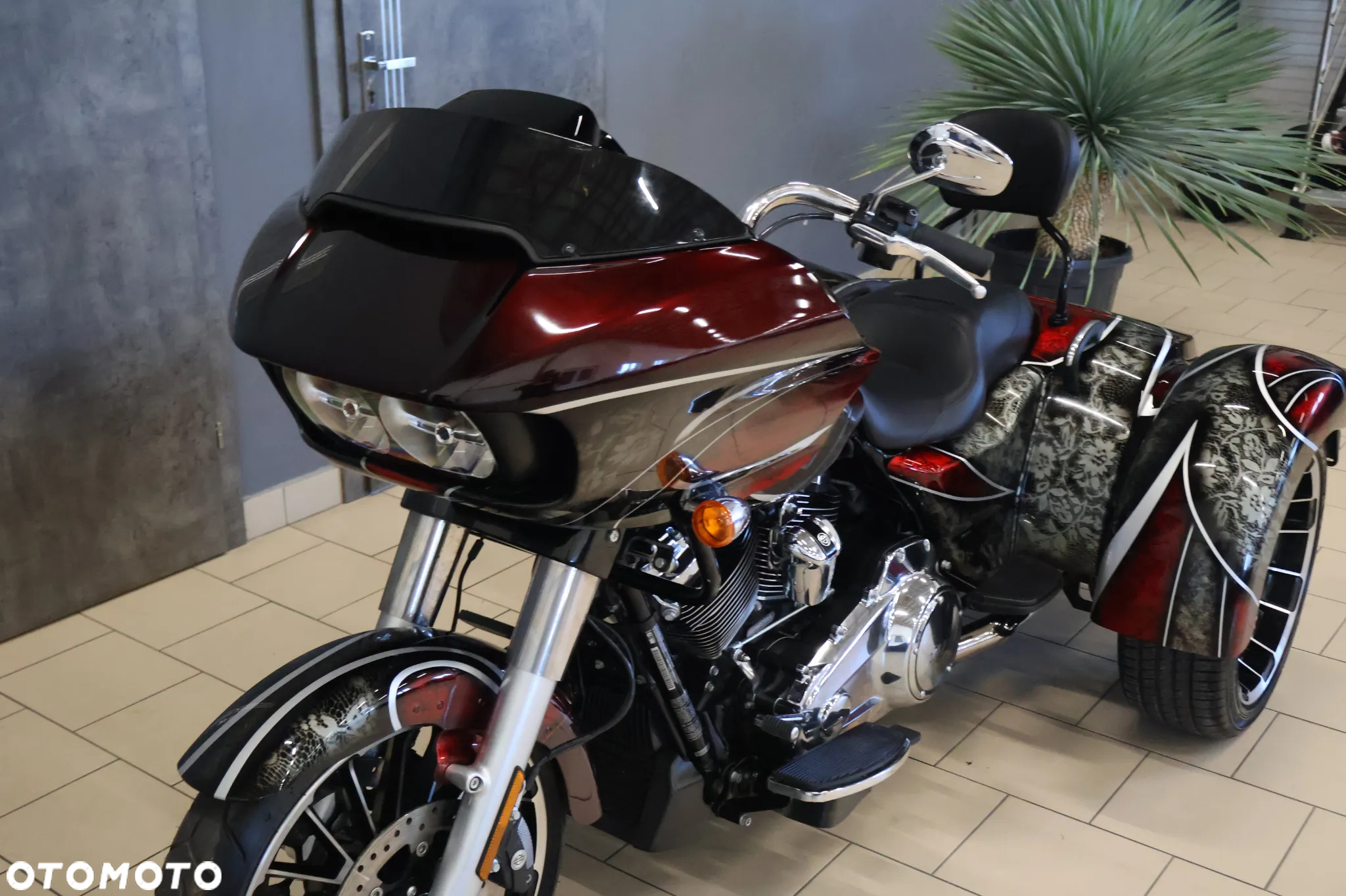 Harley-Davidson Touring Road Glide - 22