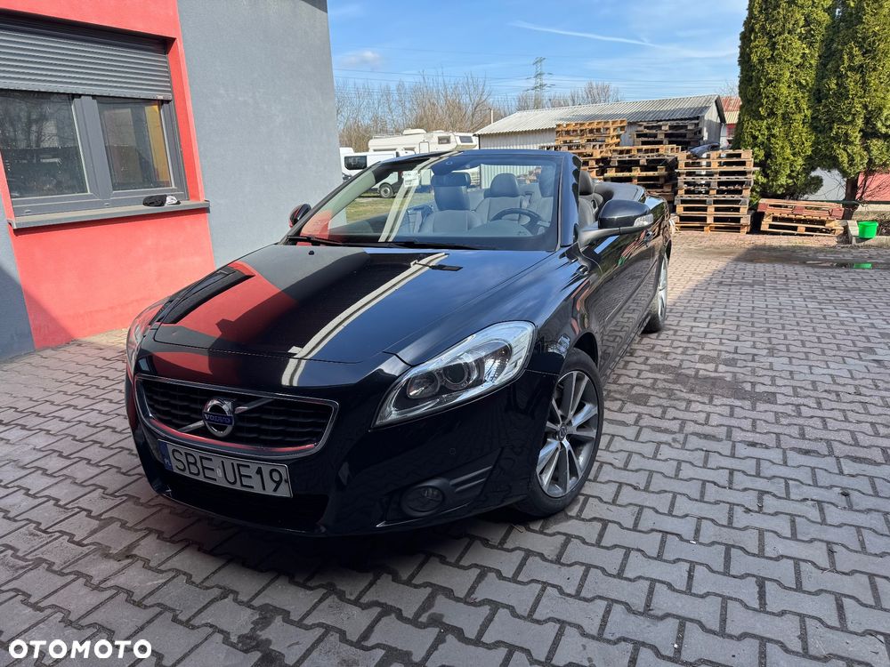 Volvo C70 D3 Momentum - 1