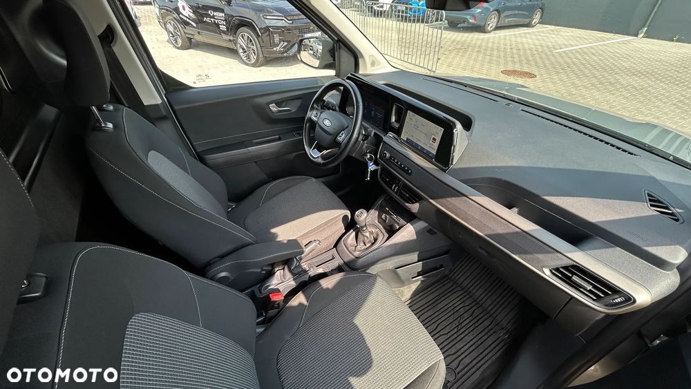 Ford Transit Courier Ambiente - 18