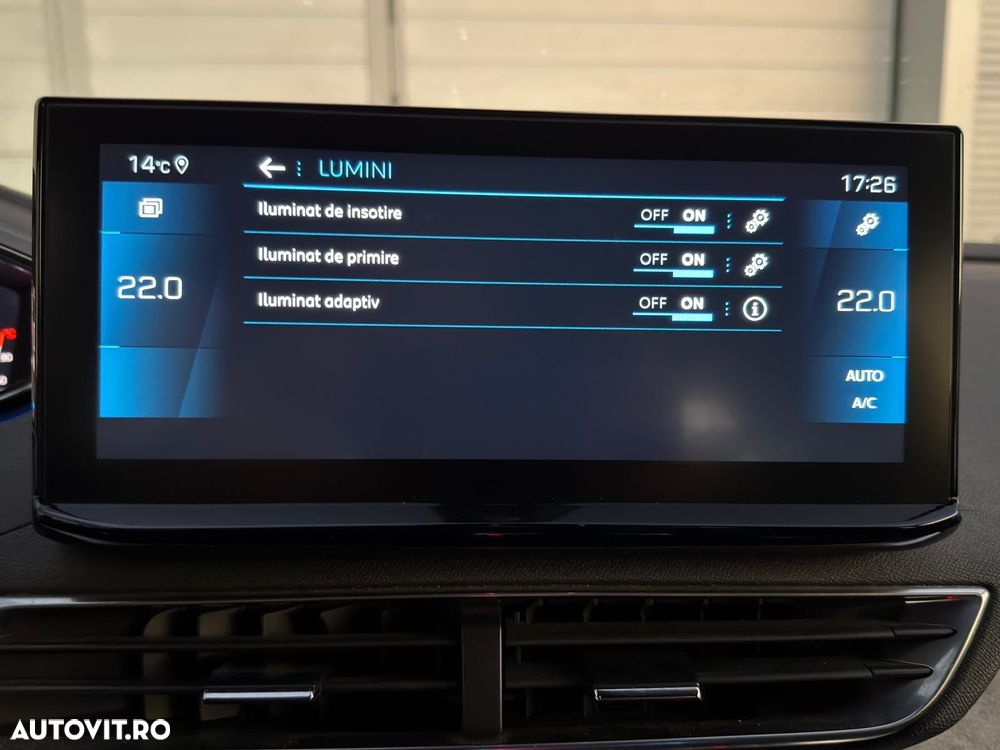 Peugeot 3008 1.6 PureTech S&S EAT8 GT - 16