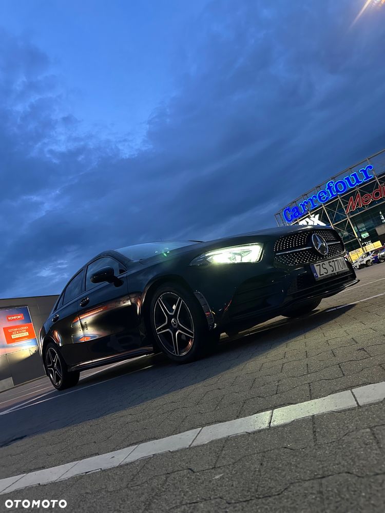 Mercedes-Benz Klasa A 180 7G-DCT Lim AMG Line Advanced Plus - 2