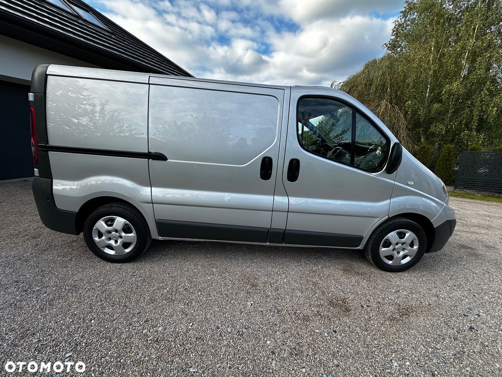 Opel Vivaro - 19