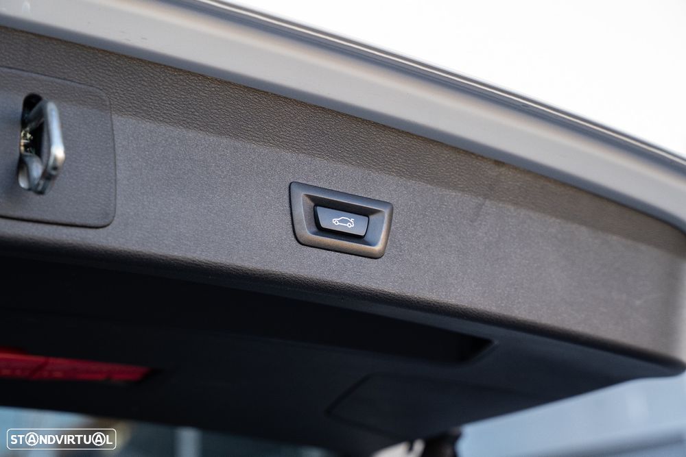 BMW X1 16 d sDrive Auto Pack M - 14