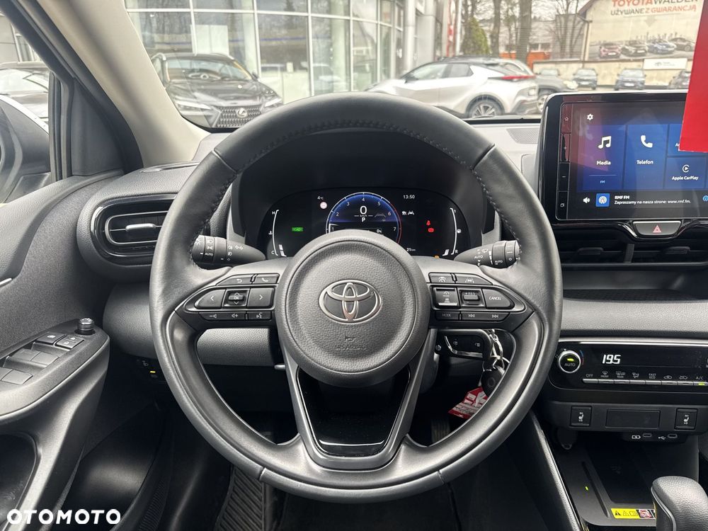 Toyota Yaris Hybrid 1.5 Style - 19