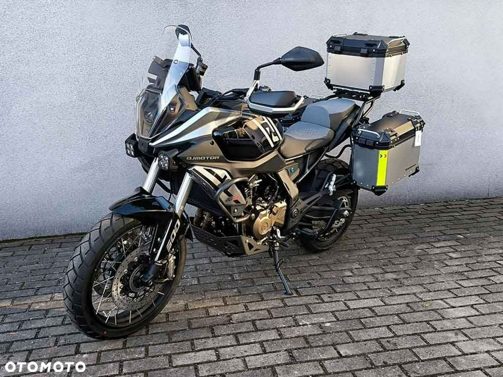QJMOTOR SRT 600SX - 22