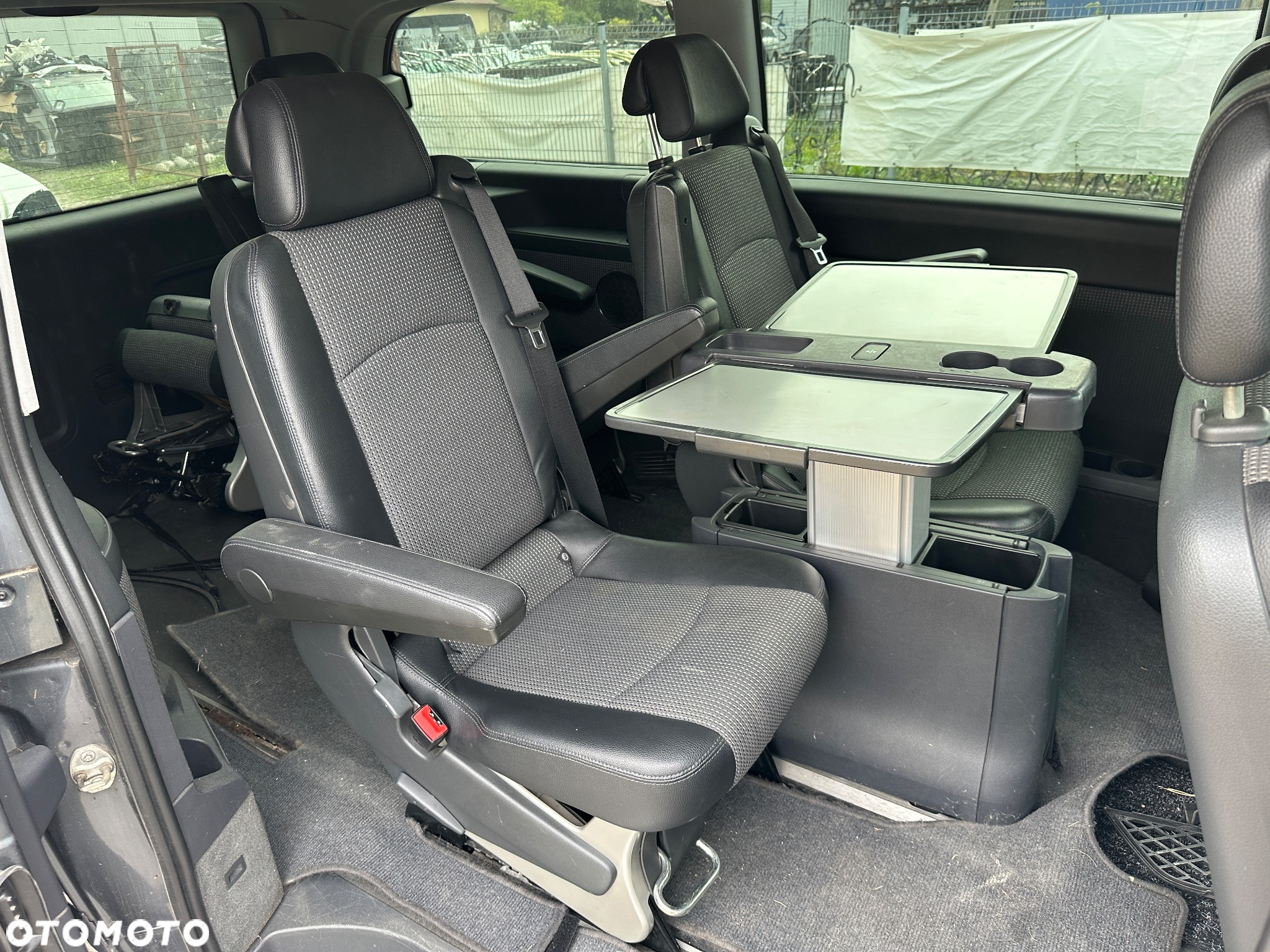 Mercedes VIANO 3.0 cdi 2011r karoseria dokumenty drzwi maska fotel klapa szyba stolik lampa lift relingi skrzynia tapicerka części - 22