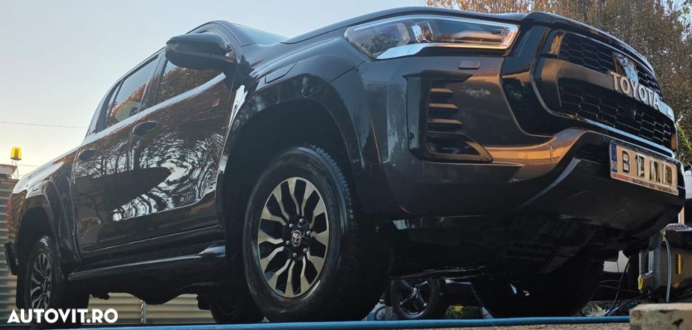 Toyota Hilux 2.8D 204CP 4x4 Double Cab AT GR Sport - 14