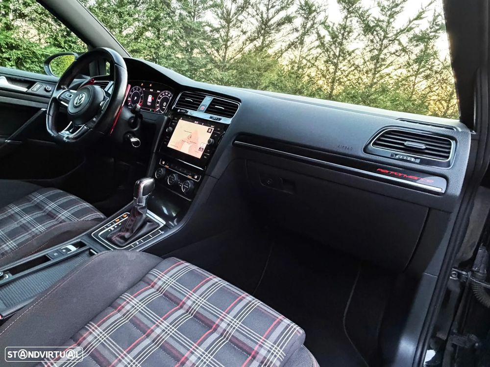 VW Golf GTI Performance BlueMotion DSG - 18