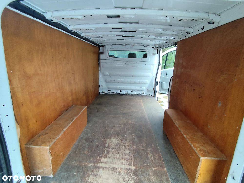 Opel Vivaro - 16