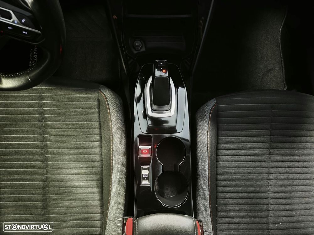 Peugeot e-2008 - 15