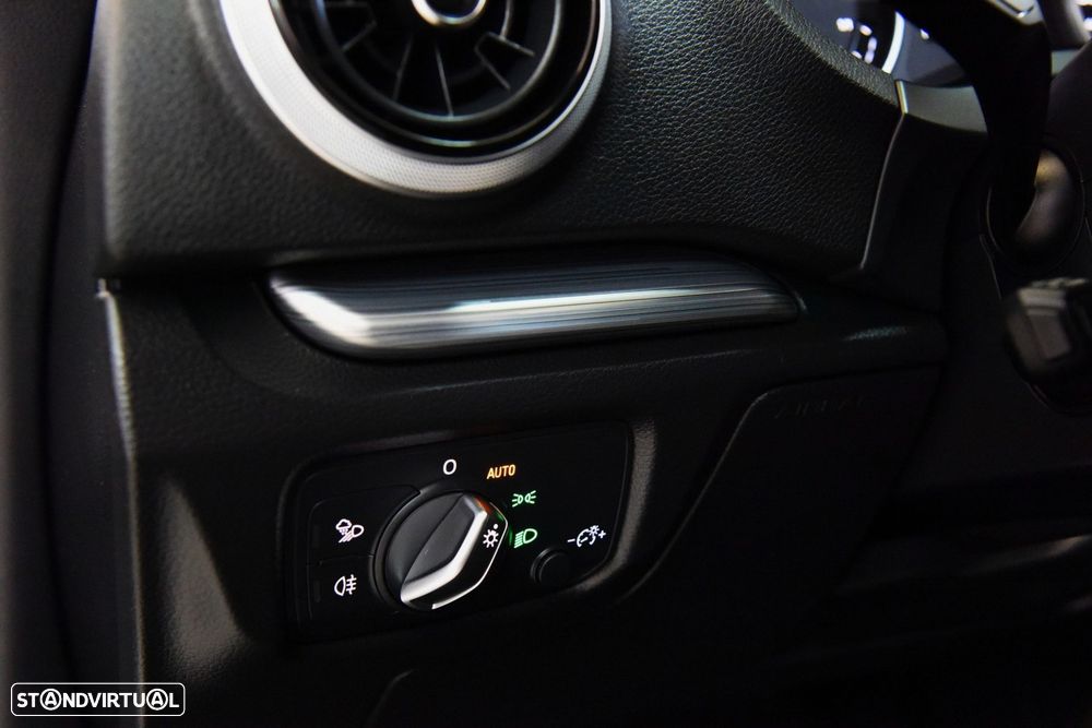 Audi A3 Sportback - 13
