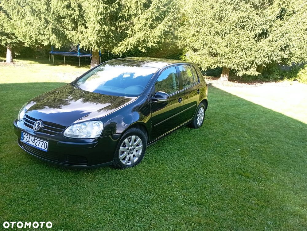 Volkswagen Golf V 1.9 TDI Comfortline - 1