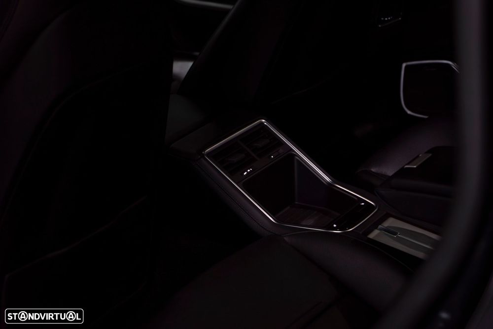 Porsche Panamera 4 S - 31