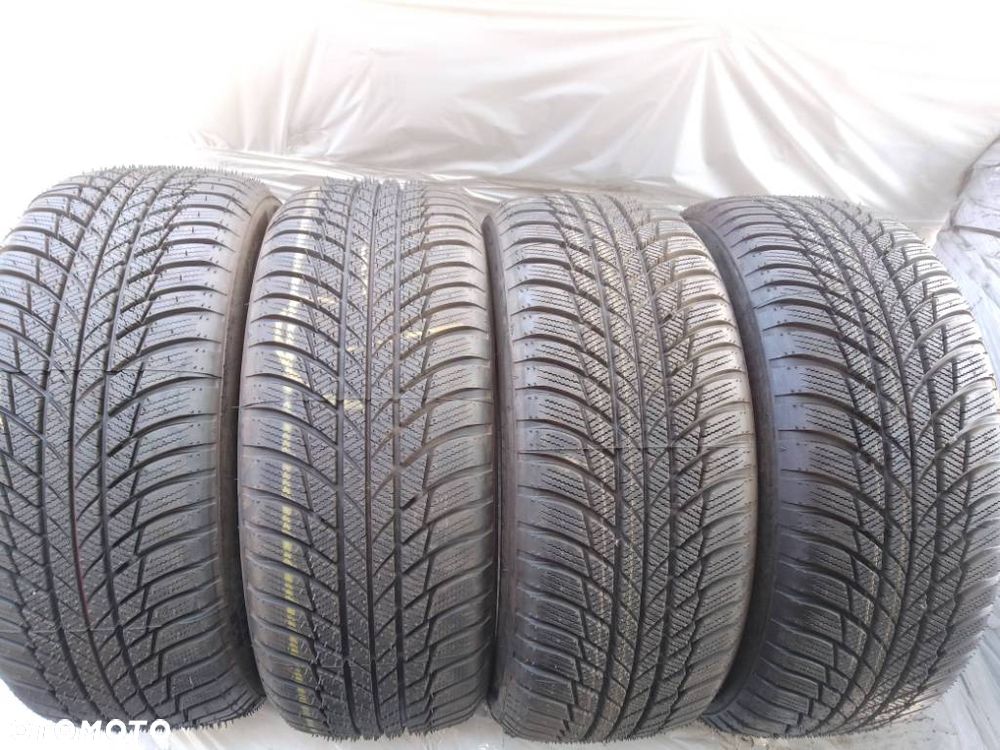 Bridgestone Blizzak LM001 215/55 R17 94V 2024 8mm - 1