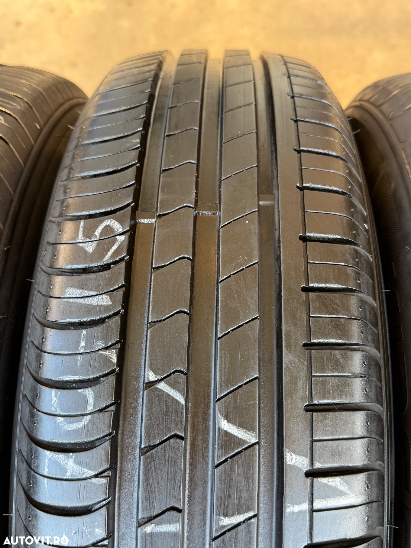 Vând anvelope 205/70/15 hankook de vară ca noi - 4