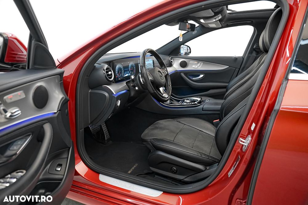 Mercedes-Benz E - 9